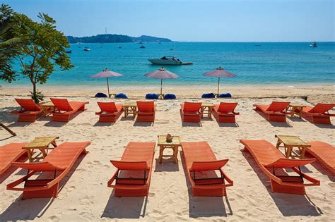 BANDARA PHUKET BEACH RESORT $44 ($̶7̶2̶) .